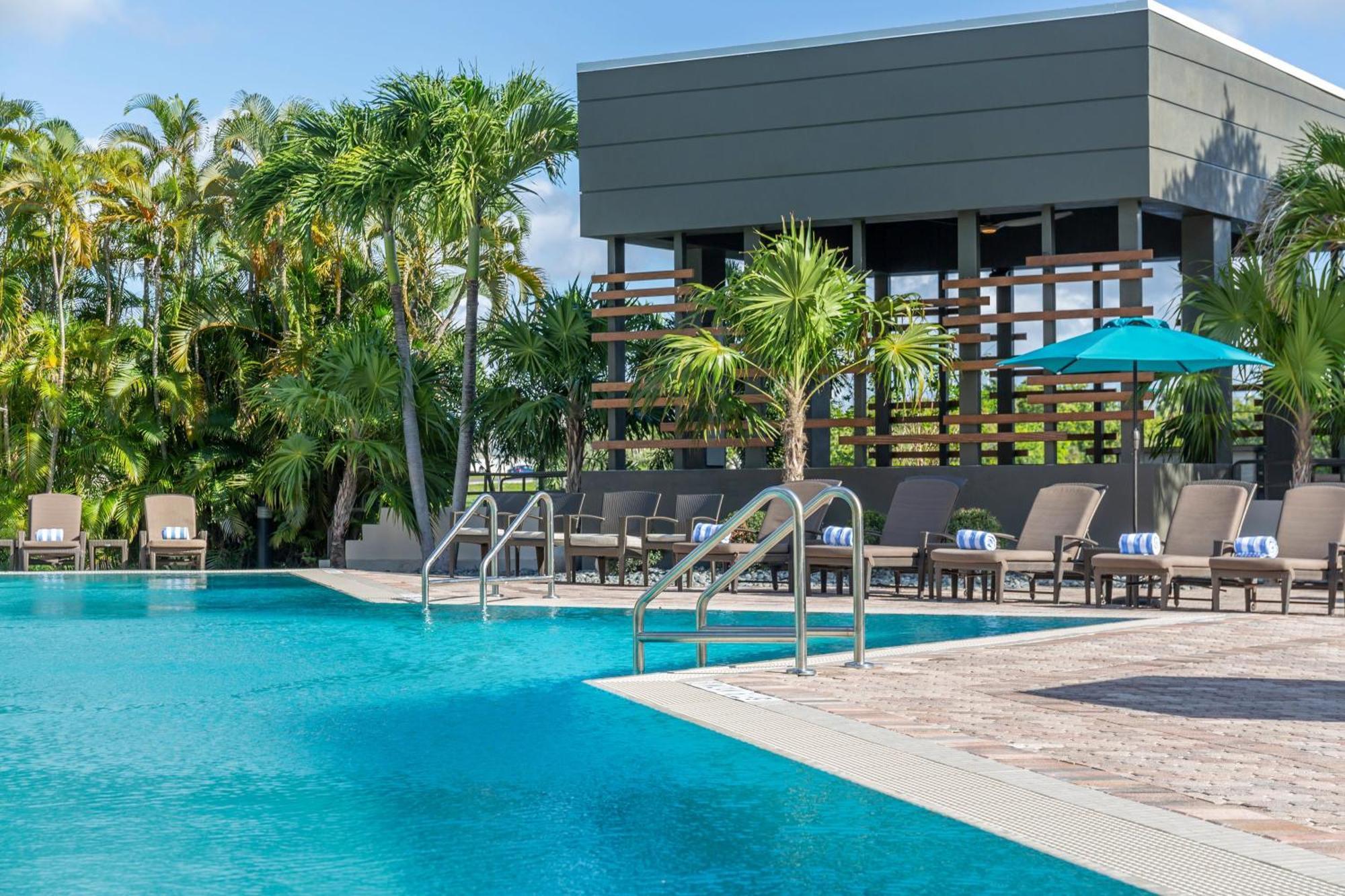 The Westin Fort Lauderdale Hotel Exterior photo