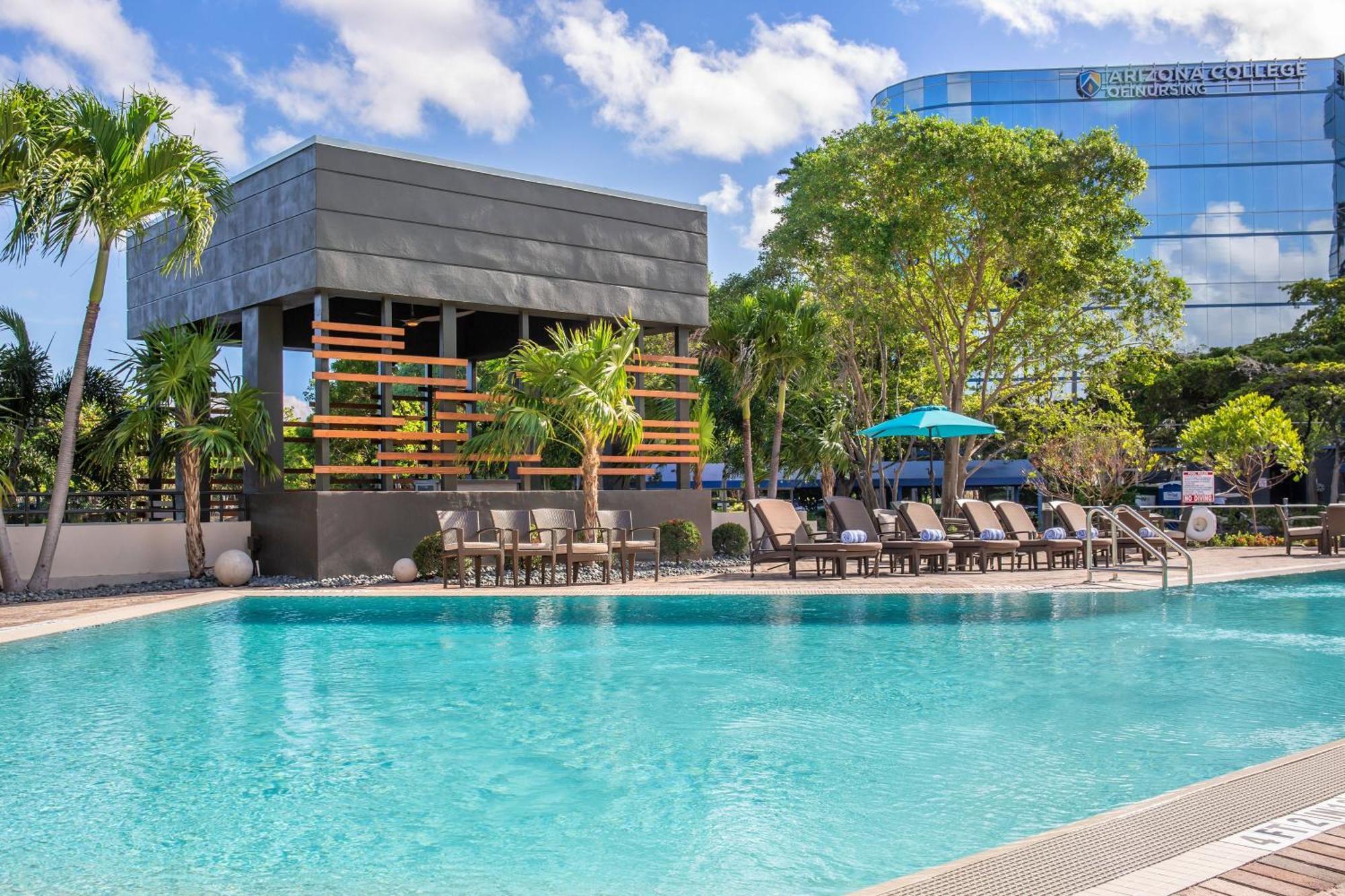 The Westin Fort Lauderdale Hotel Exterior photo